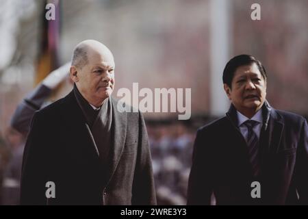 L-R Olaf Scholz SPD, Bundeskanzler, und Ferdinand Marcos Jr., Staatspraesident der Philippinen, aufgenommen im Rahmen eines gemeinsamen Treffens in Berlin, 12.03.2024. Berlin Deutschland *** L R Olaf Scholz SPD , Bundeskanzler, und Ferdinand Marcos Jr , Präsident der Philippinen, auf einer gemeinsamen Sitzung in Berlin, 12 03 2024 Berlin Deutschland Copyright: xFlorianxGaertnerxphotothek.dex Stockfoto