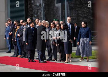 R-L Olaf Scholz, Bundeskanzler, und Ferdinand Marcos Jr., StaatsprâˆöÂßsident der Republik der Philippinen, aufgenommen im Rahmen eines gemeinsamen Treffens in Berlin, 12.03.2024. Berlin Deutschland *** R L Olaf Scholz, Bundeskanzler, und Ferdinand Marcos Jr , Präsident der Republik Philippinen, auf einer gemeinsamen Sitzung in Berlin, 12 03 2024 Berlin Deutschland Copyright: xJulianexSonntagxphotothek.dex Stockfoto