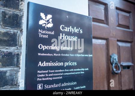 London, Januar 2024: Carlyle’s House Museum in Chelsea West London. Ein National Trust House Museum in der Cheyne Row SW3 Stockfoto