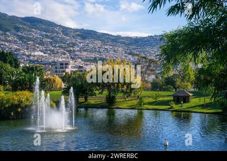 Fontänen des Santa Catarina Parks, dies ist einer der größten Parks von Funchal Stockfoto