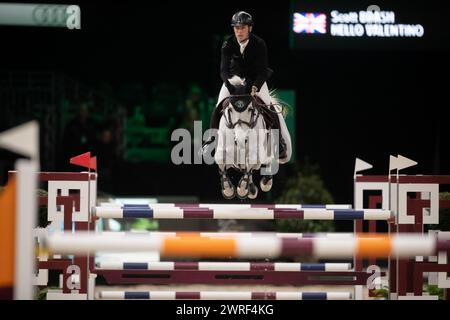 DenBosch, Niederlande - 8. März 2024. Scott Brash aus Großbritannien und Riding Hello Valentino tritt in der ersten 1,40-m-Geschwindigkeitsklasse beim 2024 D an Stockfoto