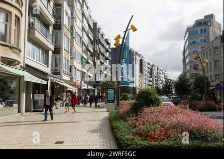 La ville cotiere de La Panne - Immobilier | Stadt an der belgischen Küste - de Panne - Immobilien Stockfoto