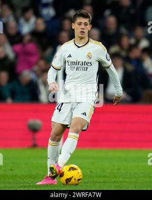 Madrid, Spanien. März 2024. Arda Guller von Real Madrid spielte am 10. März 2024 im Santiago Bernabeu Stadion in Madrid, Spanien, während des Liga-Spiels zwischen Real Madrid und RC Celta. (Foto: Cesar Cebolla/PRESSINPHOTO) Credit: PRESSINPHOTO SPORTS AGENCY/Alamy Live News Stockfoto
