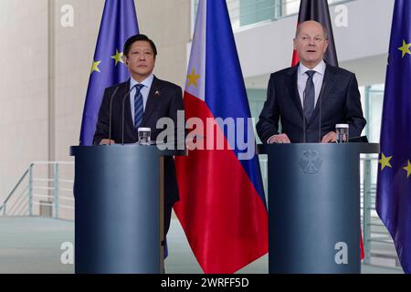 Pressekonferenz Olaf Scholz und Ferdinand Marcos Jr. 12. März 2024 Deutschland, Berlin - Gemeinsame Pressekonferenz von Bundeskanzler Olaf Scholz SPD und dem Präsidenten der Philippinen, Ferdinand Marcos Jr., im Kanzleramt. *** Pressekonferenz Olaf Scholz und Ferdinand Marcos Jr 2024 03 12 Deutschland, Berlin Gemeinsame Pressekonferenz von Bundeskanzler Olaf Scholz SPD und dem Präsidenten der Philippinen Ferdinand Marcos Jr. Im Kanzleramt Stockfoto