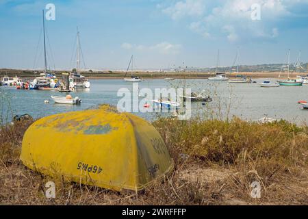 Blick auf den Hafen von Alvor, Alvor, Portugal, Algarve Stockfoto