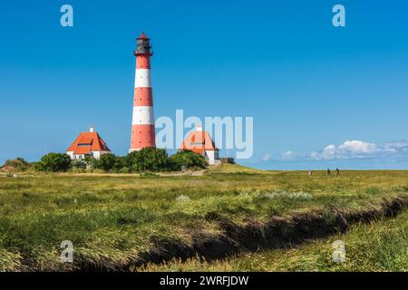 Leuchtturm von Westerhever an der Nordseeküste auf der Halbinsel Eiderstdt in Schleswig-Holstein *** Leuchtturm Westerhever an der Nordseeküste auf der Halbinsel Eiderstdt in Schleswig-Holstein Stockfoto