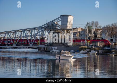 Pont Maréchal Foch, Zugbrücke, Sète, Hérault Sète, Hérault, Frankreich Stockfoto