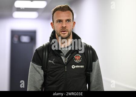 Jordan Rhodes von Blackpool kommt vor dem Spiel Northampton Town gegen Blackpool in der Sky Bet League 1 am 12. März 2024 im Sixfields Stadium, Northampton, Großbritannien (Foto: Craig Thomas/News Images) in, am 12. März 2024. (Foto: Craig Thomas/News Images/SIPA USA) Credit: SIPA USA/Alamy Live News Stockfoto