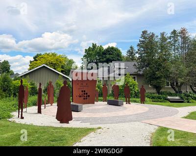 8. Juni 2022: Niagara on the Lake, Ontario, Kanada: Voices of Freedom Garden, ein Park, der der Geschichte der Schwarzen und der Freiheit von Sklaverei gewidmet ist. Stockfoto