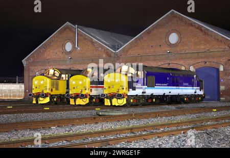 37425,37419 & 37407 stehen am 16.12.23. In York Holgate Works. Stockfoto