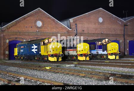 37407, 37419 und 37425 stehen in York Holgate Works am 16.12.23. Stockfoto