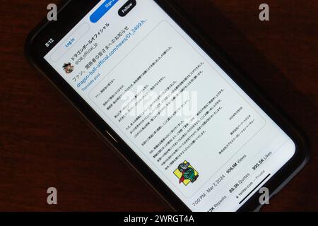 Bekanntgabe des Todes von Akira Toriyama, berühmter Manga-Künstlerin wie Dragon Ball, Dr. Slump, in X von Dragon Ball Official auf dem iPhone zu sehen Stockfoto