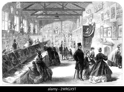 Ausstellung der Lincoln School of Art, 1864. "...das Innere des großen Saals, der von der ersten öffentlichen Ausstellung von Gemälden und Zeichnungen besetzt wurde, die von den Studenten stammen... es ist ein schöner Raum... und kann zu öffentlichen Anlässen für Ausstellungen genutzt werden... die Schule wurde von Mr. S. Hart, R. A., dem Professor für Malerei an der Königlichen Akademie, inspiziert. WHO äußerte große Zustimmung zu seinem Fortschritt...94 Schüler der ersten Klasse bestanden eine zufriedenstellende Prüfung im Zeichnen...die Zahl der Schüler der zweiten oder höheren Klasse, die ihre Prüfung im Freihandzeichnen bestanden haben, obje Stockfoto