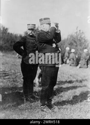 Gen. Joffre, zwischen 1914 und 1915. Der französische General Joseph Jacques CE&#xb4; saire Joffre (1852–1931), der während des Ersten Weltkriegs diente Stockfoto