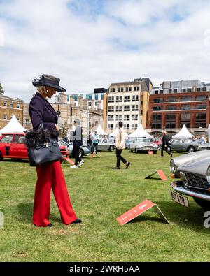 Gäste der London Concours Oldtimer Show Stockfoto