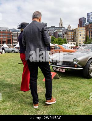 Gäste der London Concours Oldtimer Show Stockfoto