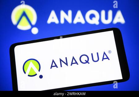 Kiew, Ukraine. März 2024. In dieser Abbildung ist das Anaqua-Logo auf einem Smartphone und einem pc-Bildschirm zu sehen. (Foto von Pavlo Gonchar/SOPA Images/SIPA USA) *** ausschließlich für redaktionelle Nachrichten *** Credit: SIPA USA/Alamy Live News Stockfoto
