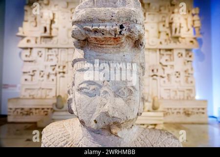 Merida Mexico, Zona Industrial, Calle 60, Maya-Weltmuseum von Merida Gran Museo del Mundo Maya, Innenraum, Talol Akropolis Ek Balam Todesfigur, re Stockfoto