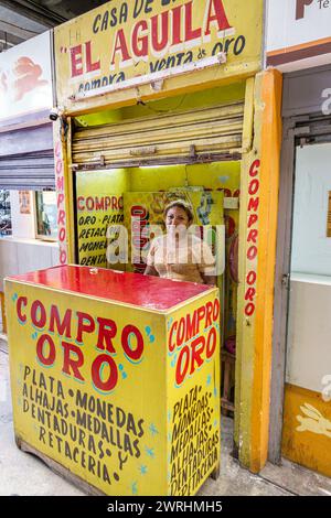 Merida Mexico, Centro Calle 56, Mercado San Benito, Mercado Municipal de Artesanias, Mercado Lucas de Galvez, Verkaufsstand, Verkauf Gold Silber Stockfoto