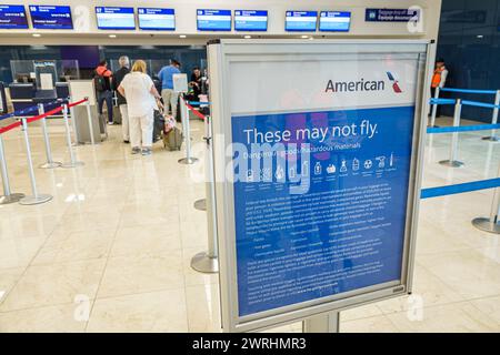 Merida Mexico, Manuel Crescencio Rejon Merida International Airport, Innenausstattung, Terminal Ticketschalter, Schilder Informationen, Promotion Promotion Stockfoto