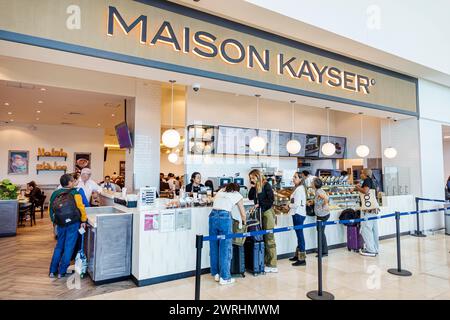 Merida Mexico, Manuel Crescencio Rejon Merida International Airport, Inneneinrichtung, Terminal Halle Gate Bereich, Maison Kayser Bäckerei Restaurant Restaurant Stockfoto