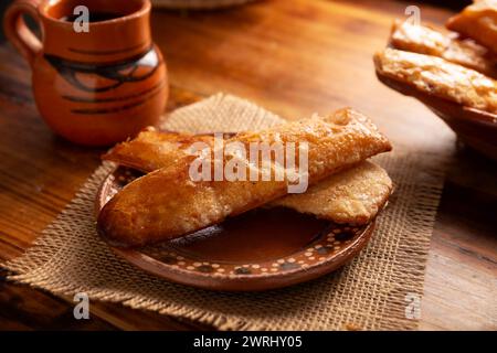 Campechanas. Traditionelles mexikanisches Süßbrot, knusprig und flach in Form, ähnlich Blätterteig, hergestellt aus Weizenmehl, Zucker, Salz und Schmalz oder ve Stockfoto