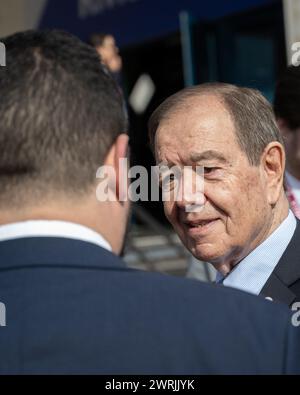 Cannes, Frankreich. März 2024. Patrick Ollier, Präsident von Greater Paris, besuchte am 12. März 2024 die MIPIM-Messe in Cannes, Frankreich. Foto: Laurent Coust/ABACAPRESS.COM Credit: Abaca Press/Alamy Live News Stockfoto