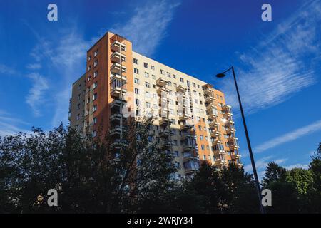 So genannte Wielka Pyta - großes Wohnhaus in Goclaw, Unterbezirk von Praga-Poludnie, Warschau Stadt, Polen Stockfoto