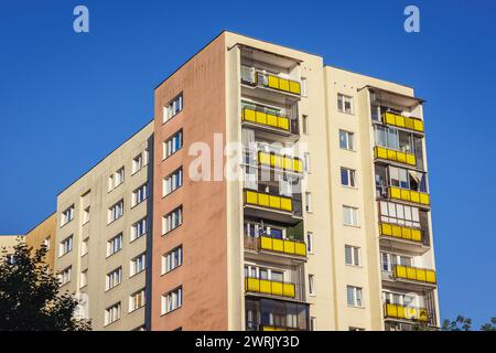 Wohnblock namens Wielka Plyta - Panelak in Goclaw, Unterbezirk von Praga-Poludnie, Warschau Stadt, Polen Stockfoto