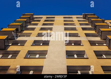 Wielka Pyta - Great Panel Old Apartment Block in Goclaw Gegend, Praga-Poludnie Viertel, Warschau Stadt, Polen Stockfoto