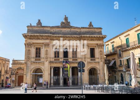 Stadttheater Tina di Lorenzo in der Stadt Noto in der Provinz Syrakus auf der Insel Sizilien, Italien Stockfoto