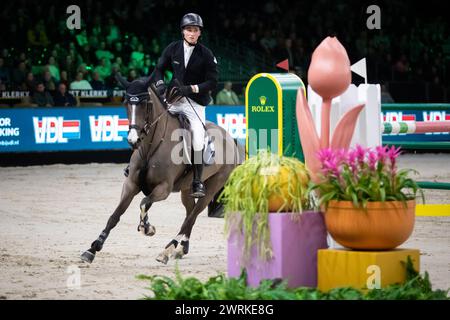 DenBosch, Niederlande - 8. März 2024. Robert Murphy aus Großbritannien tritt bei der ersten 1,55-m-Klasse bei den Rolex Dutch Masters 2024 an. Stockfoto