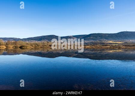 Etang des Lésines et Marais de Vaux sur le Plateau d’Hauteville en hiver Stockfoto