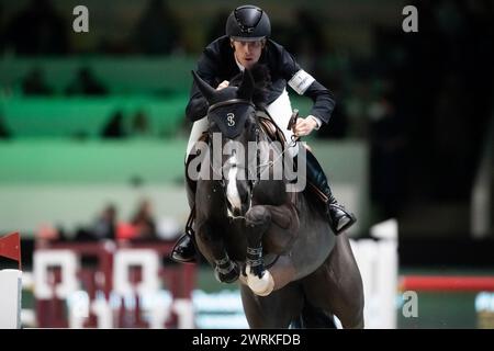 DenBosch, Niederlande - 8. März, Henrik von Eckermann aus Schweden der aktuelle Weltreiter mit seiner Hannah Zoe Qualität konkurriert Stockfoto