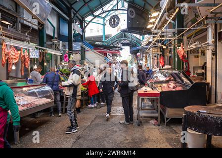 Gasse auf dem Kapani Lebensmittelmarkt in Thessaloniki Stadt, Griechenland Stockfoto