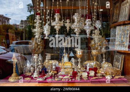 Kaufen Sie religiöse Artikel in der Gegend des Kapani Markts in Thessaloniki, Griechenland Stockfoto