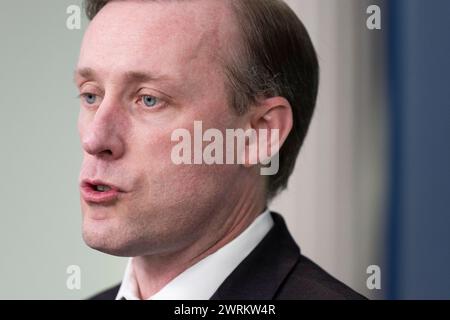 Washington, DC, USA. März 2024. Jake Sullivan, US-Sicherheitsberater, spricht während einer Pressekonferenz im James S. Brady Press Briefing Room im Weißen Haus in Washington, DC, USA, am Dienstag, den 12. März. 2024. das Weiße Haus kündigte ein Paket von 300 Millionen US-Dollar an Militärhilfe für die Ukraine an, und die administrations jüngsten Bemühungen von Biden, um Hilfe für Kiew zu sichern, da der Kongress weiterhin in der Sackgasse ist. Quelle: Tom Brenner/Pool über CNP/dpa/Alamy Live News Stockfoto