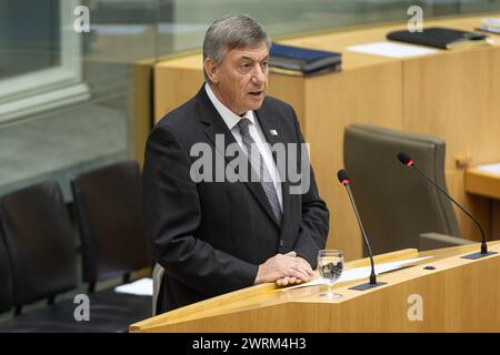 Brüssel, Belgien März 2024. Flämischer Ministerpräsident Jan Jambon, Bild auf einer Plenartagung des flämischen Parlaments am Mittwoch, den 13. März 2024 in Brüssel. BELGA FOTO JAMES ARTHUR GEKIERE Credit: Belga News Agency/Alamy Live News Stockfoto