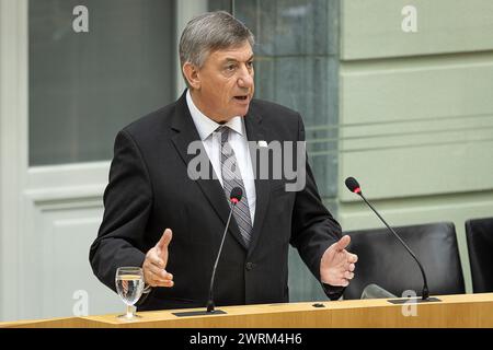 Brüssel, Belgien März 2024. Flämischer Ministerpräsident Jan Jambon, Bild auf einer Plenartagung des flämischen Parlaments am Mittwoch, den 13. März 2024 in Brüssel. BELGA FOTO JAMES ARTHUR GEKIERE Credit: Belga News Agency/Alamy Live News Stockfoto