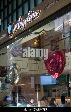 Angelina ist 2024 die erste asiatisch inspirierte italienische Bäckerei in New York City, USA Stockfoto