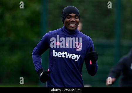 Romford, Großbritannien. März 2024. Angelo Ogbonna (West Ham) während der West Ham Open Training Session auf dem West Ham Trainingsplatz in Romford. Quelle: MARTIN DALTON/Alamy Live News Stockfoto