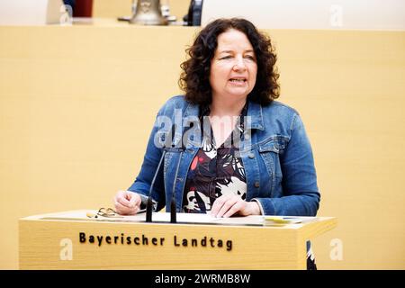 München, Deutschland. März 2024. Ruth Müller (SPD) spricht auf einer Plenartagung im Bayerischen Landtag. Quelle: Matthias Balk/dpa/Alamy Live News Stockfoto