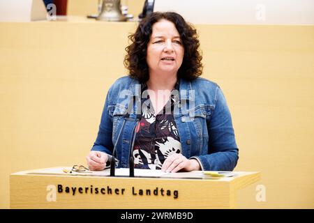 München, Deutschland. März 2024. Ruth Müller (SPD) spricht auf einer Plenartagung im Bayerischen Landtag. Quelle: Matthias Balk/dpa/Alamy Live News Stockfoto