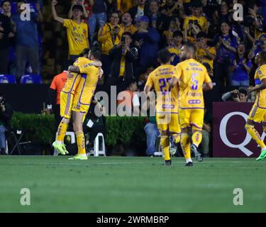 Monterrey, Mexiko. März 2024. MONTERREY, MEXIKO - 12. MÄRZ 2024: Das zweite Spiel des CONCACAF Champions Cup im Achtelfinale zwischen UANL Tigres und Orlando City SC in Estádio Universitário. Tigres-Spieler feiern das Tor 1-0. Obligatorischer Credit: Toby Tande/PXImages Credit: PX Images/Alamy Live News Stockfoto