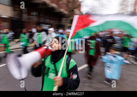 Februar 2024. Kensington, London, Großbritannien. Nationalmarsch für Palästina. Stockfoto