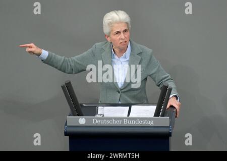 Marie-Agnes Strack-Zimmermann in der 156. Sitzung des Deutschen Bundestages im Reichstagsgebäude. Berlin, 13.03.2024 Stockfoto