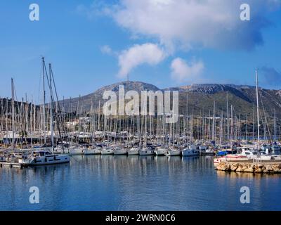 Leros Marina, Lakki Town, Leros Island, Dodekanese, Griechische Inseln, Griechenland, Europa Urheberrecht: KarolxKozlowski 1245-3297 Stockfoto