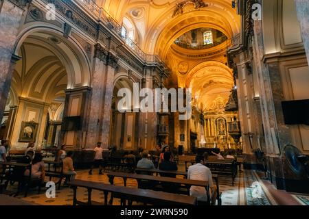 General San Martin Mausoleum in der Kathedrale von Buenos Aires. Argentinien - 2. märz 2024. Hochwertige Fotos Stockfoto
