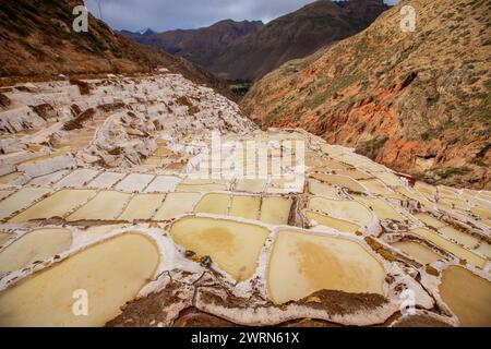 Maras Salt Mines Salineras de Maras, Peru, Südamerika Copyright: LauraxGrier 1218-1800 Stockfoto