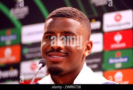 Ajax's Jorrel Hato während einer Pressekonferenz im Villa Park, Birmingham. Bilddatum: Mittwoch, 13. März 2024. Stockfoto